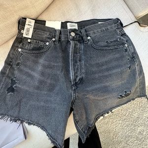 Citizens of Humanity
ANNABELLE LONG Short- size 28